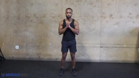 Squat sauté écarté-rapproché