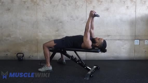 Kettlebell-Brustdrücken (einarmig)